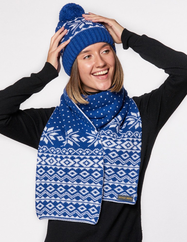 Женские шапка и шарф со снежинками - фото2