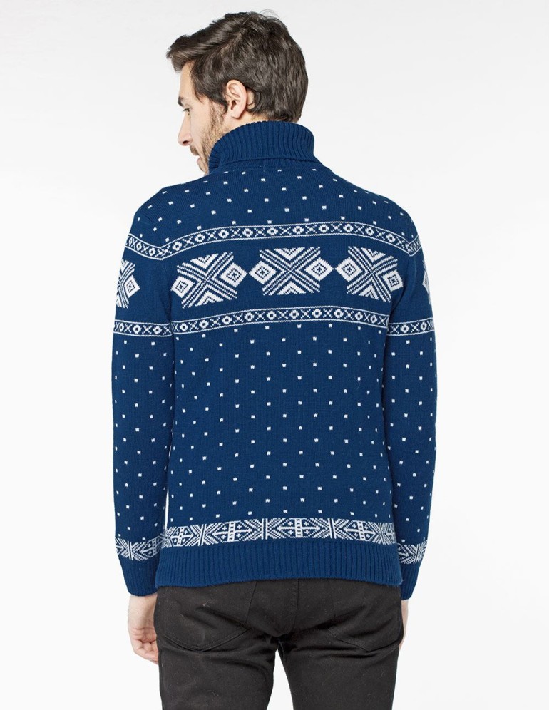 Мужской свитер с медведем c горлом - фото3