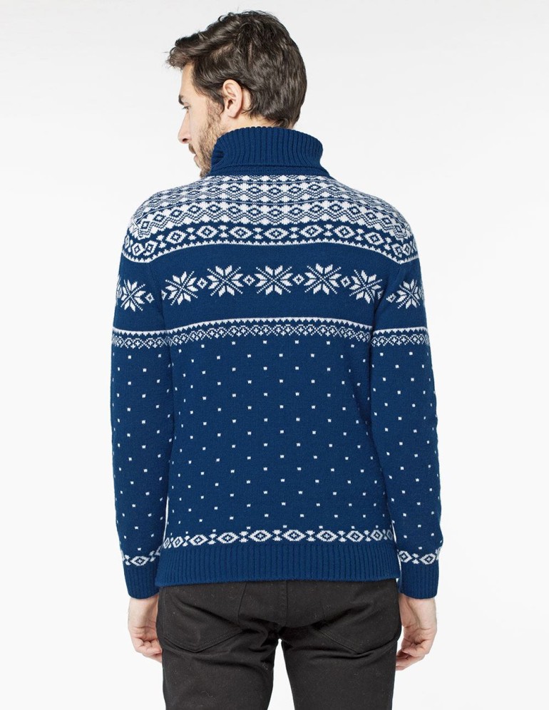 Мужской свитер с оленями c горлом - фото3