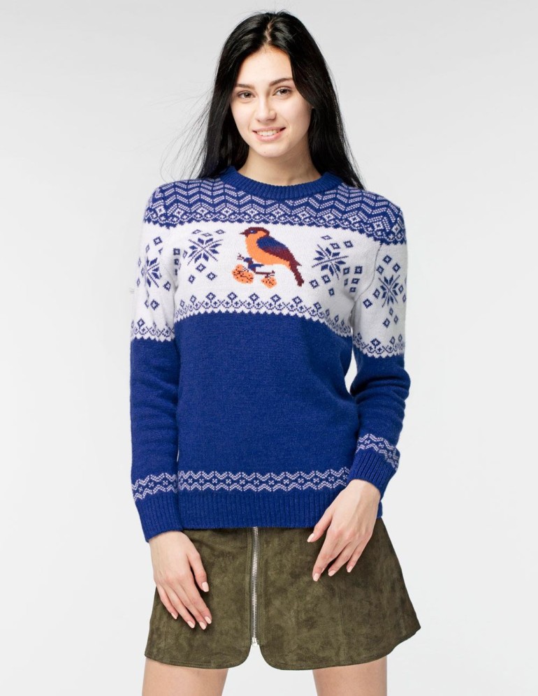 Женский свитер со снегирем - фото1