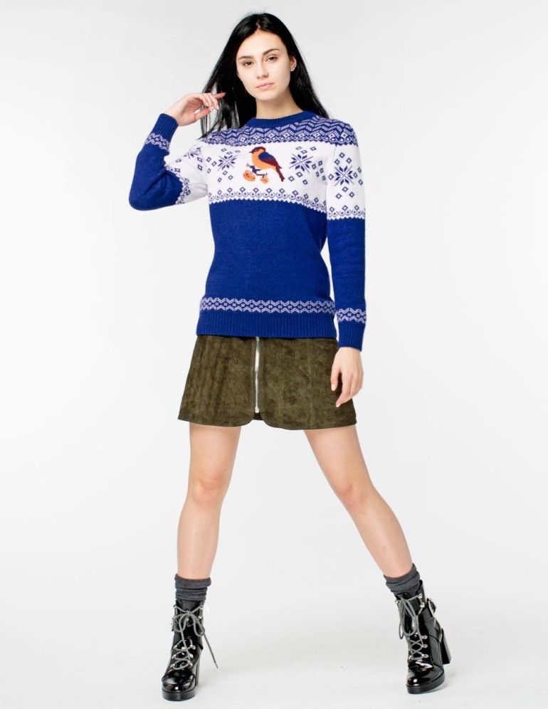 Женский свитер со снегирем - фото4