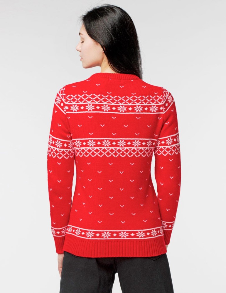 Женский свитер с белкой - фото3