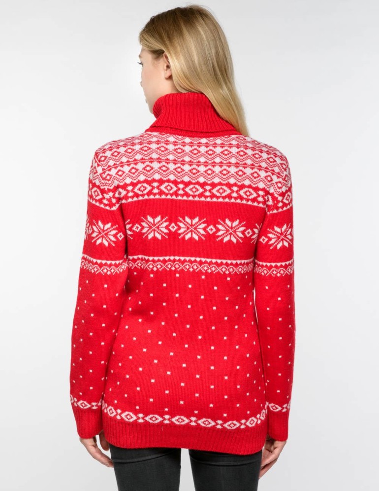 Женский свитер с оленями с горлом - фото3