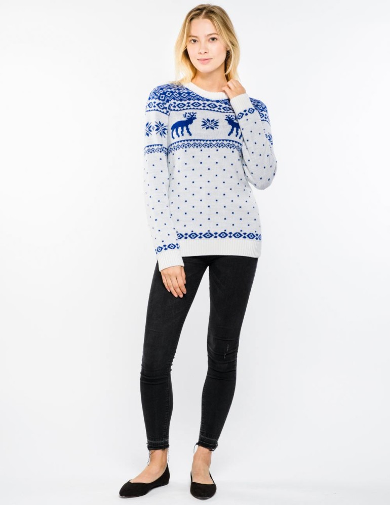 Женский свитер с оленями - фото3