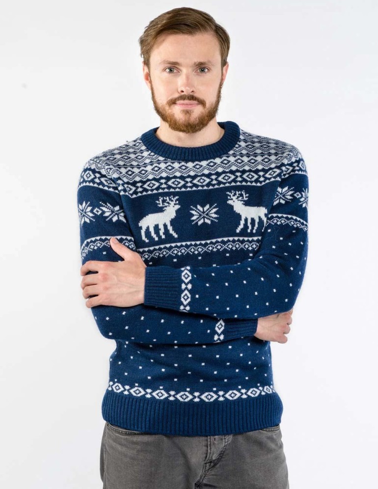 Мужской свитер с оленями - фото2