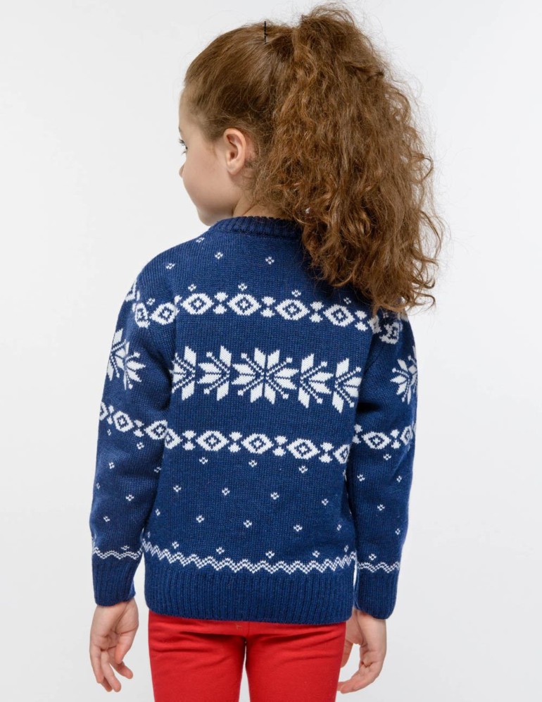 Детский свитер с оленями Классика - фото3