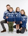 Свитеры с оленями для папы, мамы и двух детей - фото2