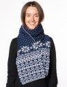 Женский шарф со скандинавскими снежинками - фото1