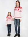 Свитеры с оленями для мамы и дочки - фото3
