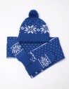 Детские шапка, шарф и варежки со снежинками - фото1