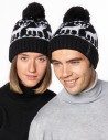 Мужская и женская шапки с оленями - фото1
