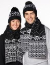 Шапка и шарф со снежинками для мужчины и женщины - фото1