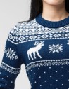 Женский свитер с оленями - фото5
