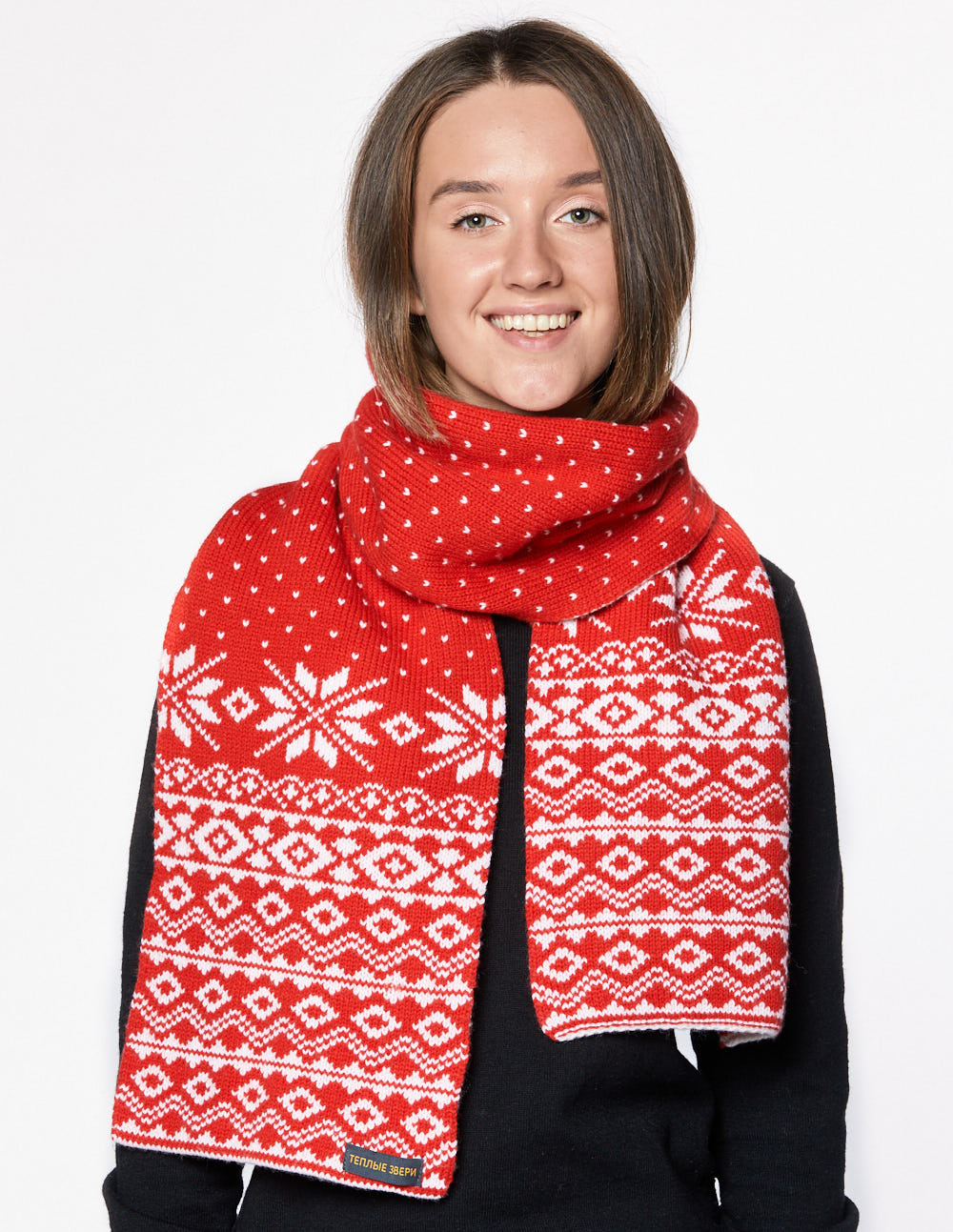 Женский шарф со скандинавскими снежинками - фото1