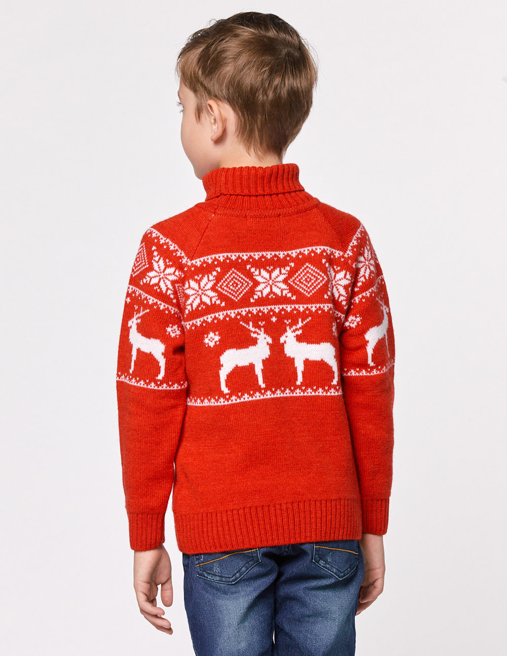 Детский свитер с оленями в ряд с горлом - фото3