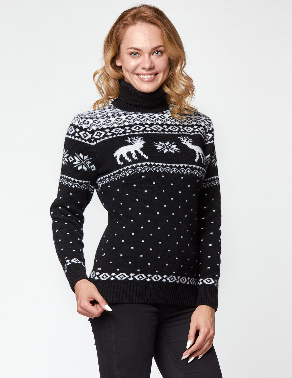 Женский свитер с оленями - фото5