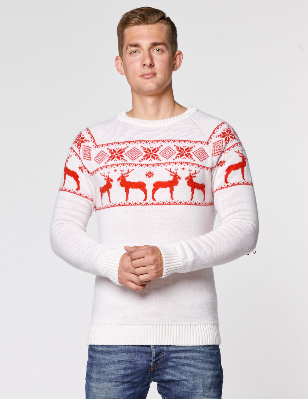 Мужской свитер с оленями в ряд - фото5