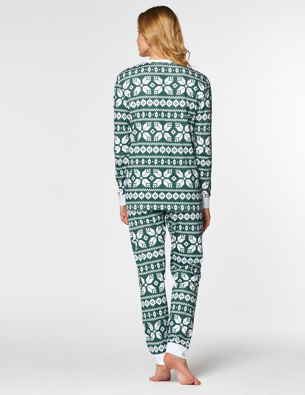 Женская пижама со снежинками - фото4