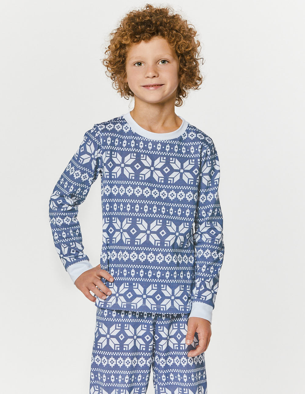 Пижама со снежинками для мальчичка - фото1