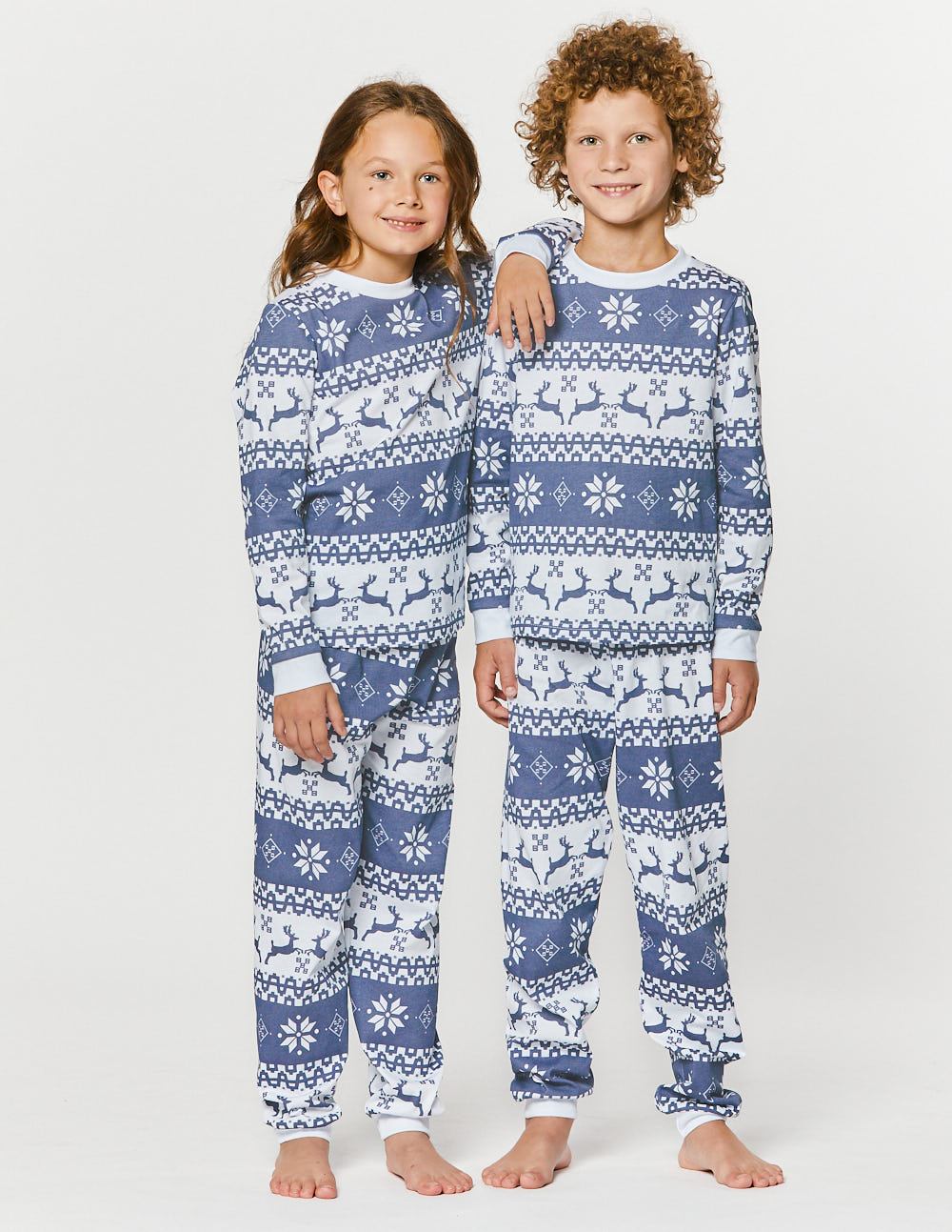Детские парные пижамы с оленями - фото2