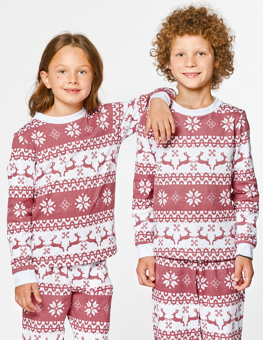 Детские парные пижамы с оленями - фото2