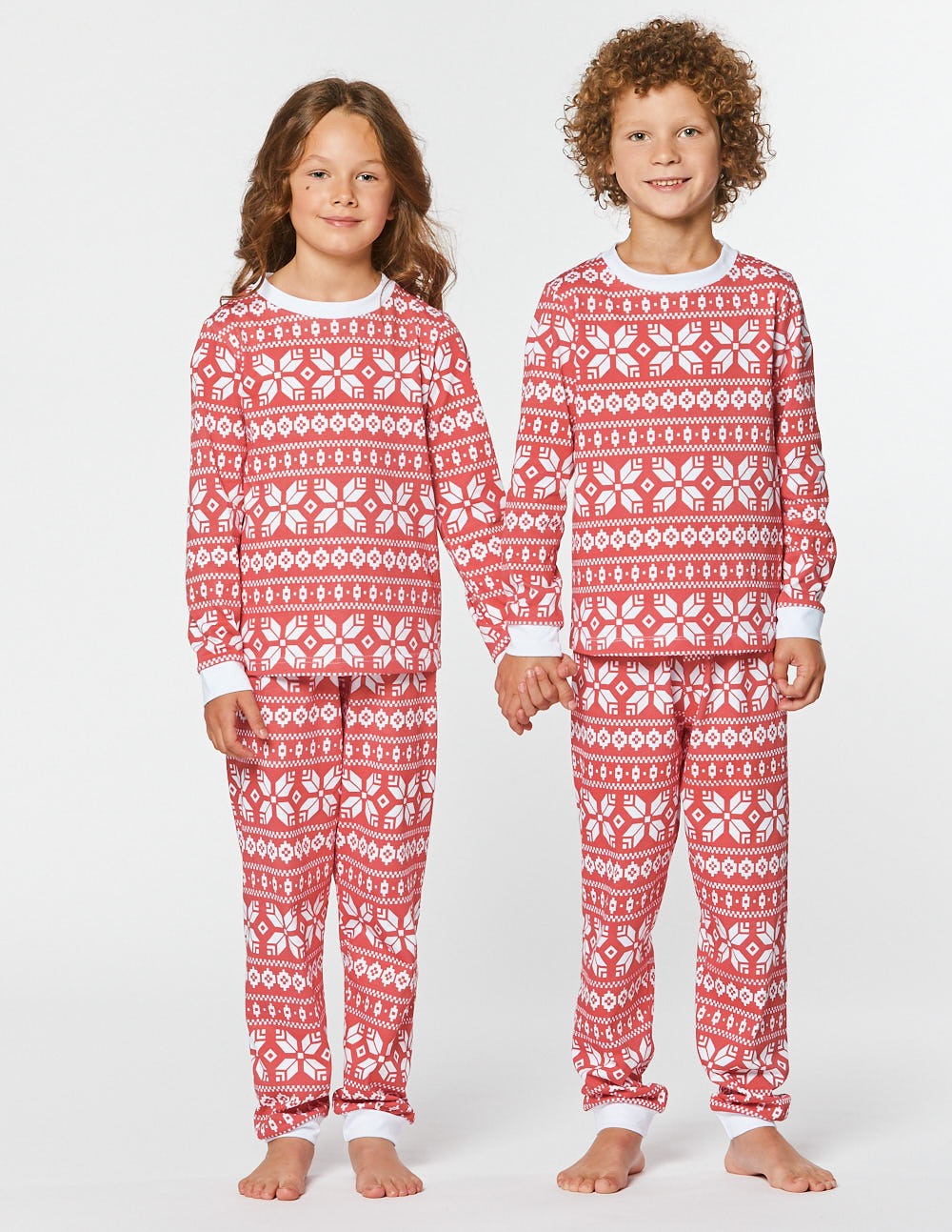 Детские парные пижамы со снежинками - фото2