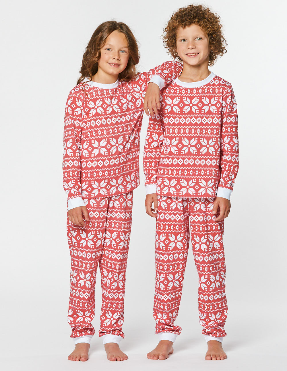 Детские парные пижамы со снежинками - фото3