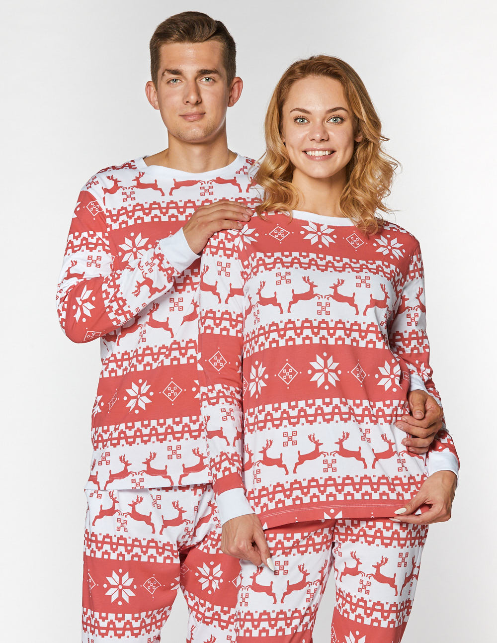 Мужская и женская пижамы с оленями - фото1