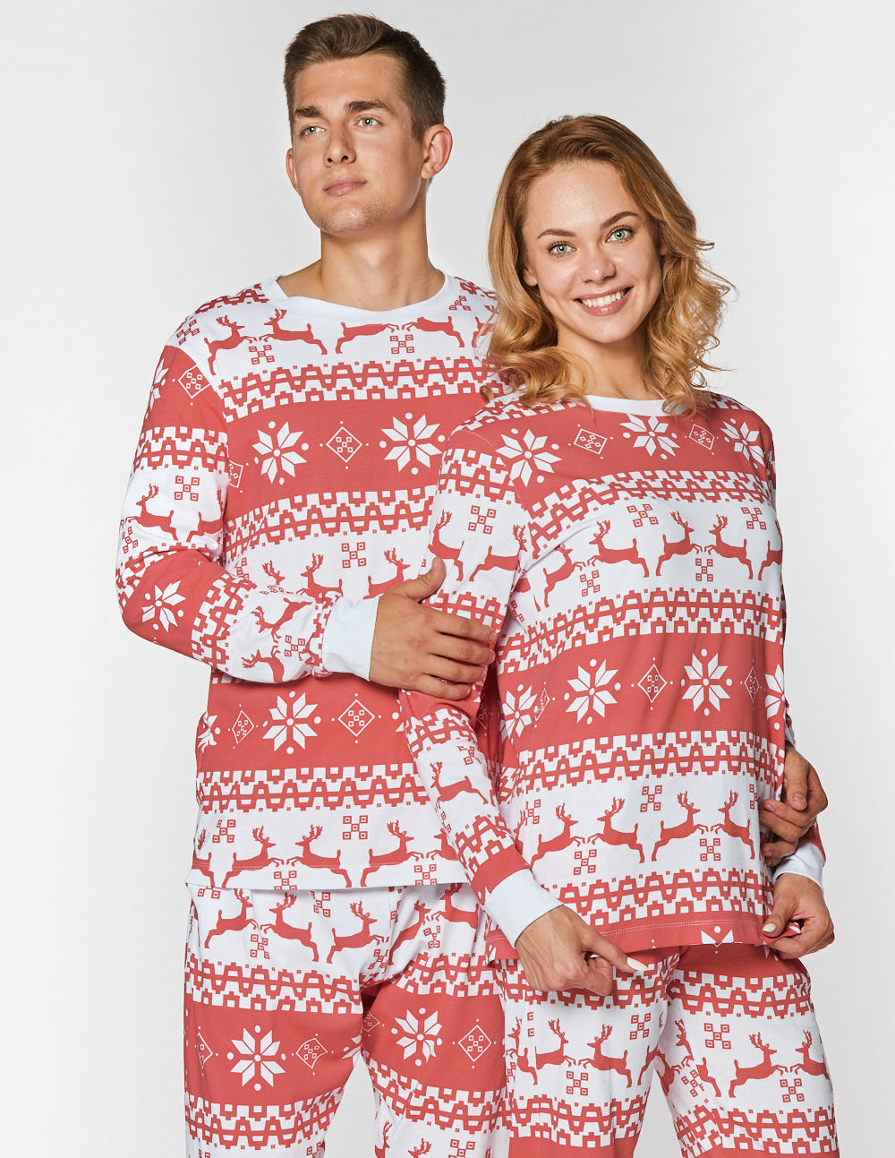 Мужская и женская пижамы с оленями - фото2