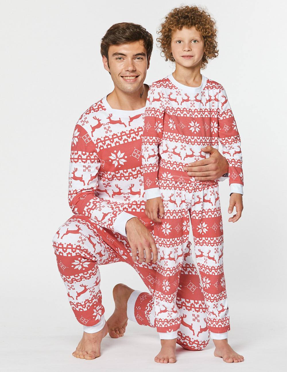 Пижамы с оленями для папы и сына - фото1