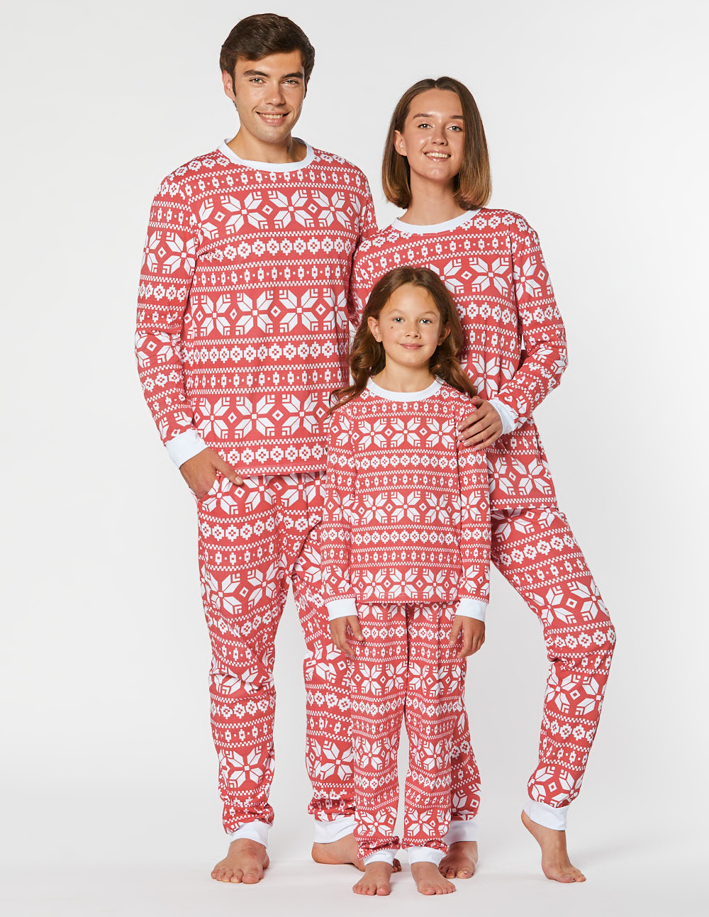 Пижамы со снежинками для папы, мамы и ребёнка - фото2