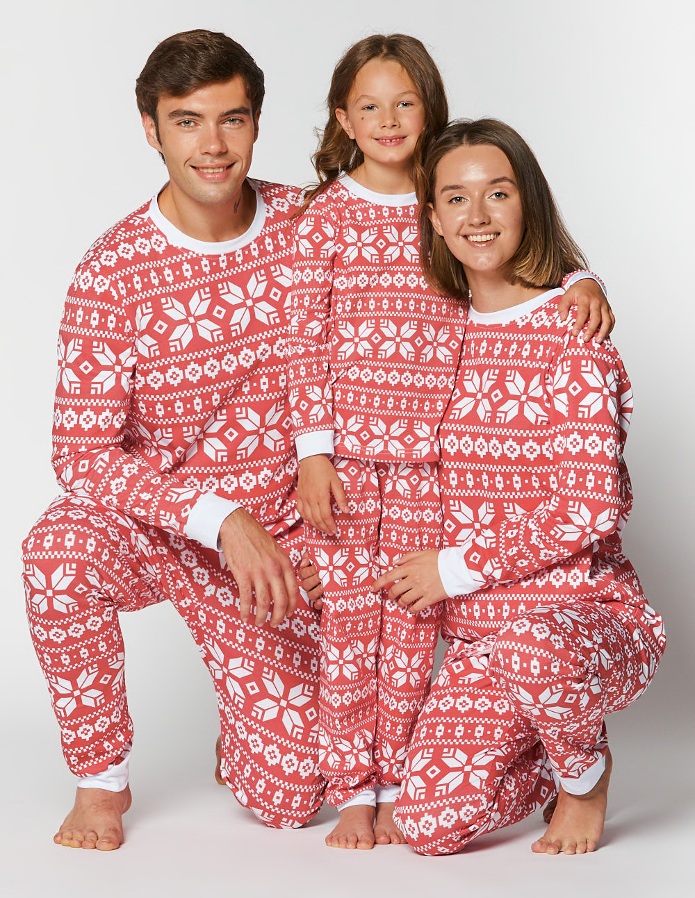 Пижамы со снежинками для папы, мамы и ребёнка - фото4
