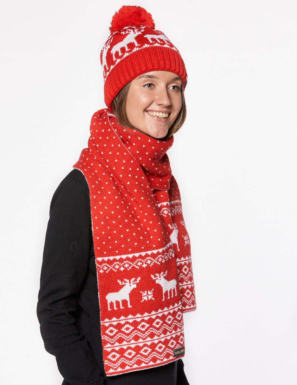 Женские шапка и шарф с оленями - фото3